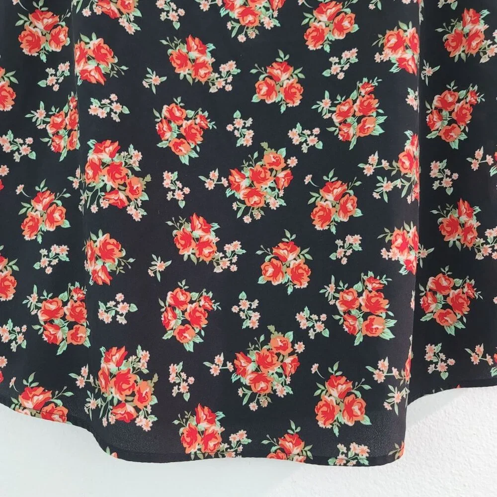 Faded Glory Womens Sz L Red Roses Floral Black Tank Top Y2K Romantic Retro Flowy - Picture 4 of 10